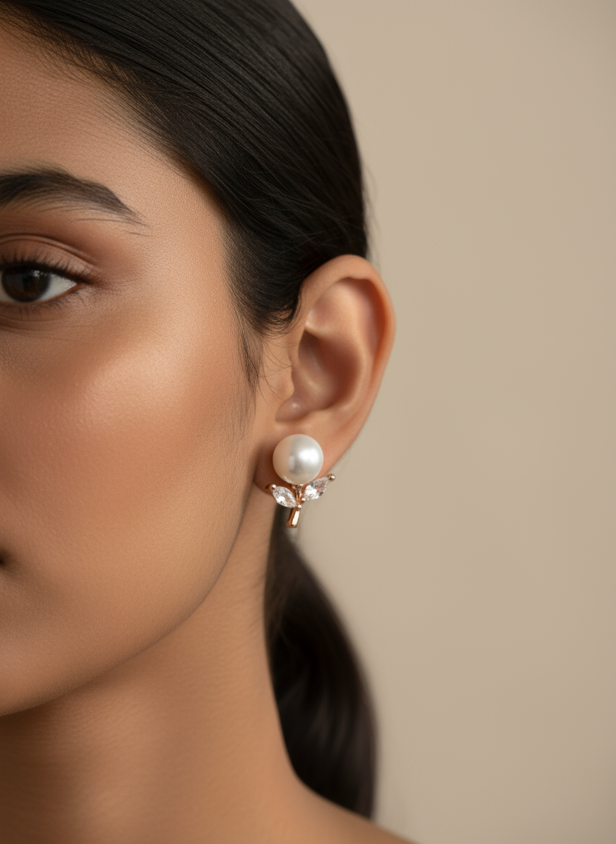 fabolla-mini-gold-hoop-earrings-subtle-everyday-style