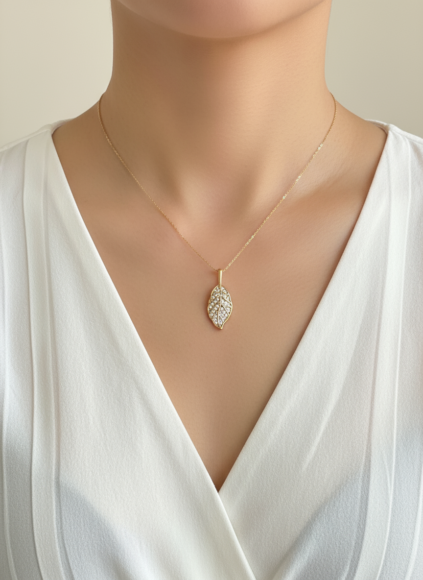 fabolla-luxe-heart-pendant-necklace-elegant-gold-look